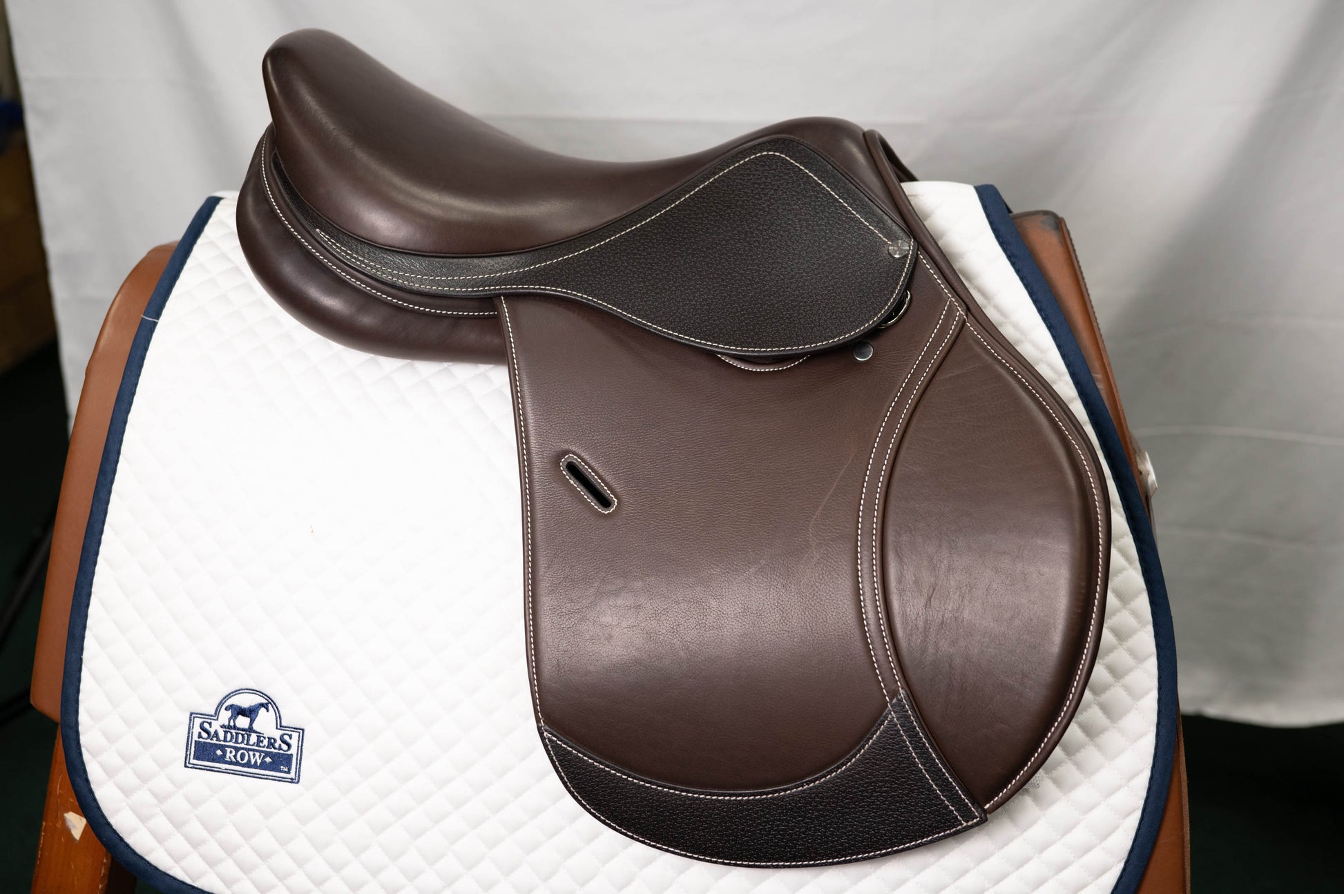 Ovation Explorer Close Contact Saddle-5