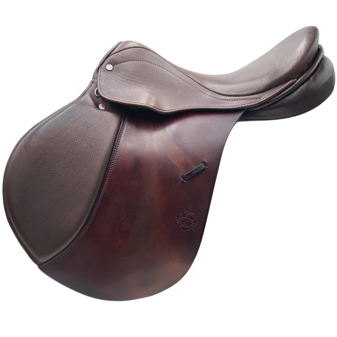 Consignment All Purpose Courbette 17” Saddle - 2C-A30391
