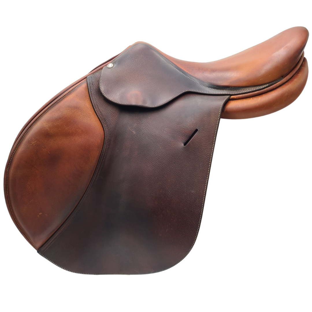 Consignment Close Contact Butet M 16.5” Saddle - 2C-C21233