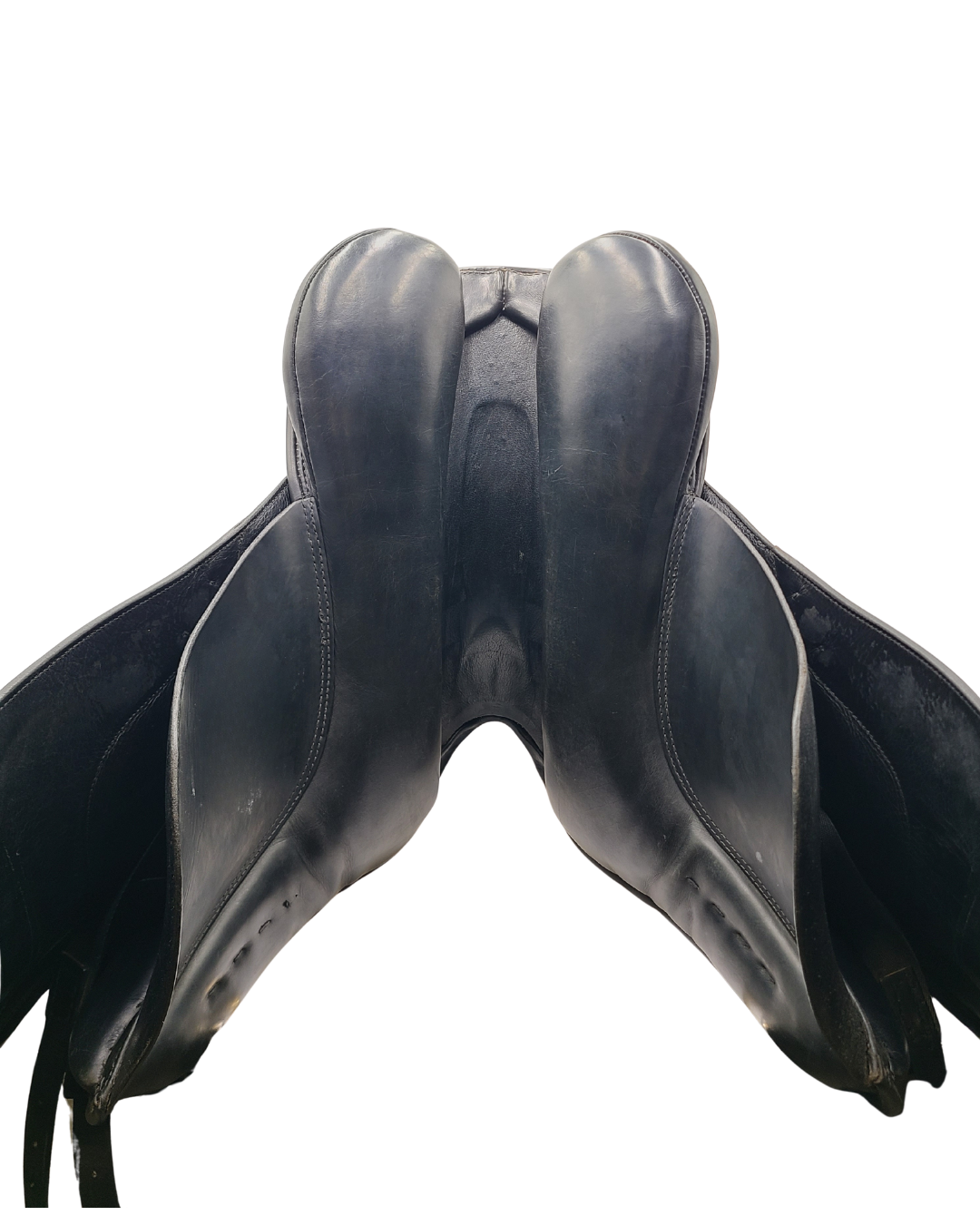 Consignment Dressage Hennig Euro American 18" Saddle - 2C-D22088-3